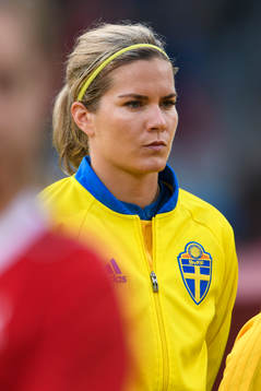 Sveriges Hanna Folkesson vid lineup innan matchen mellan
