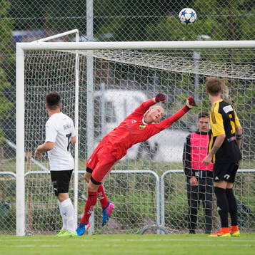 IFK Hässleholms målvakt Carl Lundahl Persson i matchen i