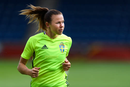 Jessica Samuelsson på en träning med det svenska
