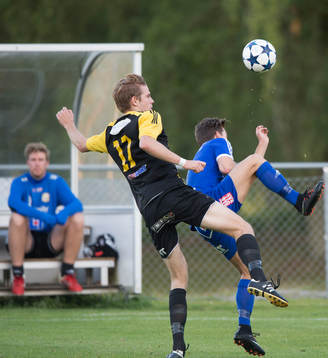 IFK Hässleholms Filip Ranmo i matchen i division 2 mellan