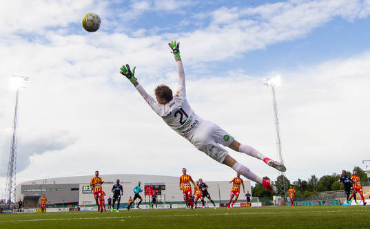 Bläddra bland fler bilder av Fotboll, Superettan, Syrianska - Helsingborg