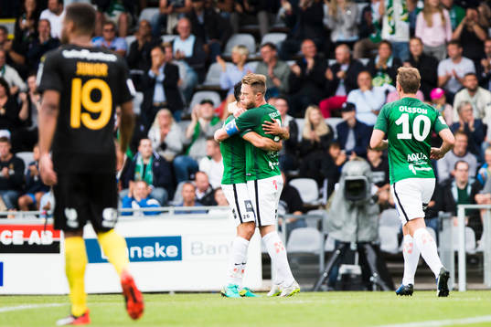 Jönköpings Tommy Thelin jublar