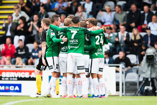 Jönköpings spelare jublar