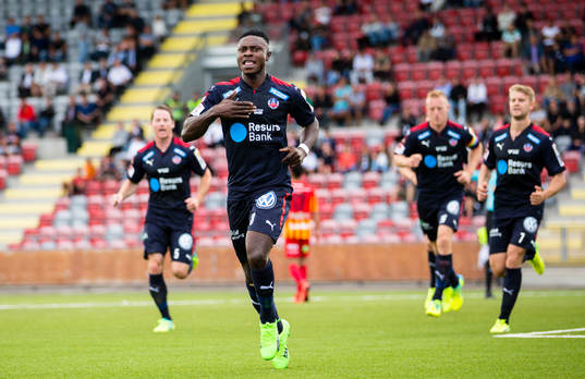 Helsingborgs Oke Akpoveta firar 0-1 målet