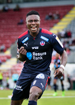 Helsingborgs Oke Akpoveta firar 0-1 målet