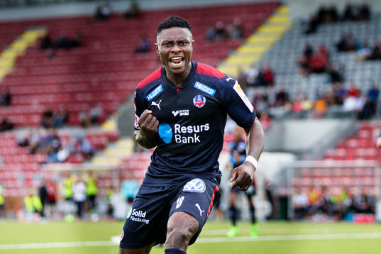 Helsingborgs Oke Akpoveta firar 0-1 målet