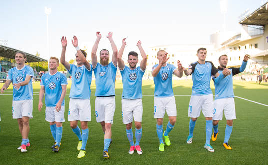 Malmö FFs och Erdal Rakip jublar