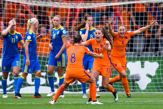 Hollands Sherida Spitse, Lieke Martens och Anouk Dekker