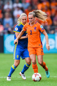 Sveriges Jonna Andersson och Hollands Desiree van Lunteren
