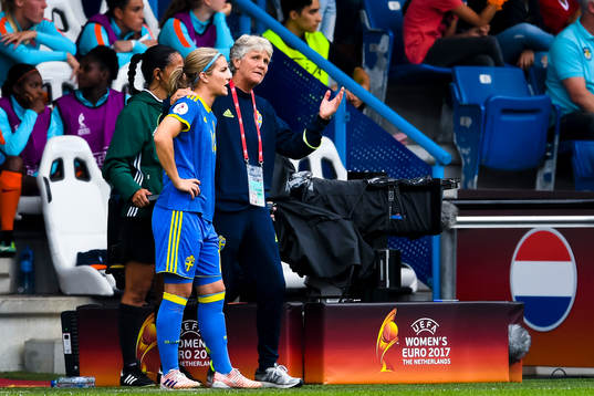 Sveriges förbundskapten Pia Sundhage förbereder Hanna