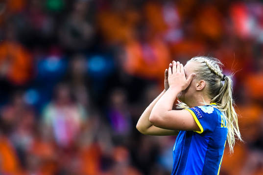 Sveriges Stina Blackstenius deppar  i kvartsfinalen mellan