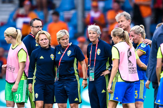 Sveriges förbundskapten Pia Sundhage  deppar