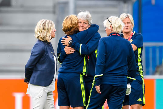 Bläddra bland fler bilder av Fotbolls-EM 2017, Dag 14, Holland - Sverige