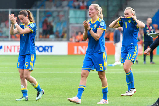 Kosovare Asllani, Linda Sembrant och Stina Blackstenius