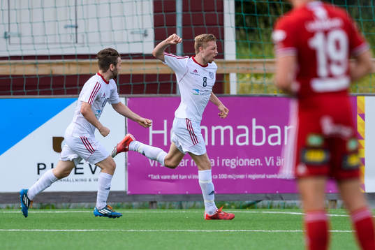 Täfteås Mattias Lidberg jublar