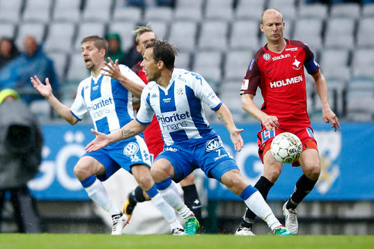 IFK Göteborgs Mikael Boman och Tobias Hysén reagerar på