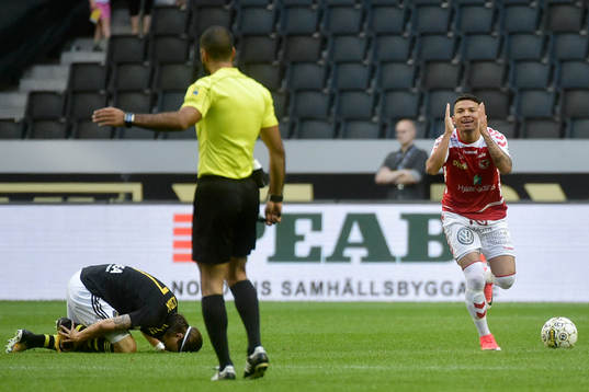 Kalmars Ismael Silva Lima reagerar