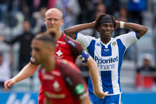 IFK Göteborgs Sam Adekugbe deppar