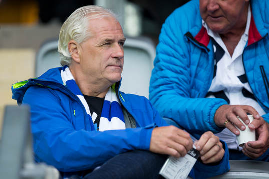 Tidigare IFK Göteborgs spelaren Glenn Hysén på läktaren