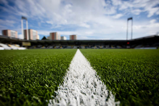 Bravida Arena exteriört innan fotbollsmatchen i