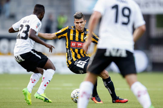 Örebros Maic Sema och Häckens Paulinho