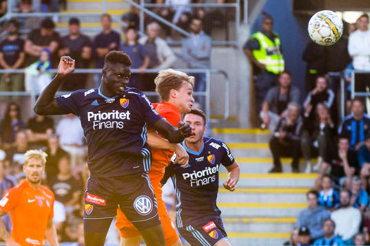Djurgårdens Aliou Badji gör 0-1