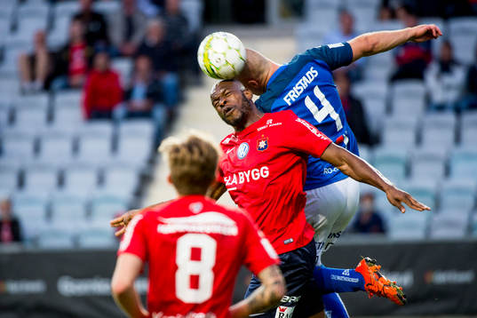 Örgrytes Hakeem Araba i nickduell med Norrbys Mehmed