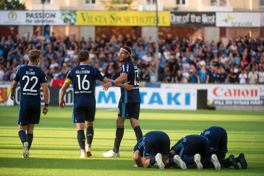 Djurgårdens Felix Beijmo , Kim Källström och Jacob Une