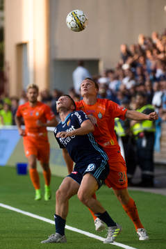 Djurgårdens Kerim Mrabti och AFC Eskilstunas Robert Åstedt