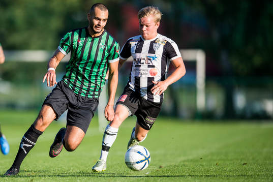 Högaborgs Ali Dirawi och Kågeröds Casper Sääski