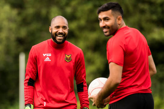 Östersunds målvakt Aly Keita och Saman Ghoddos