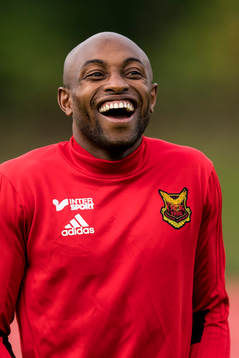 Östersunds Fouad Bachirou skrattar
