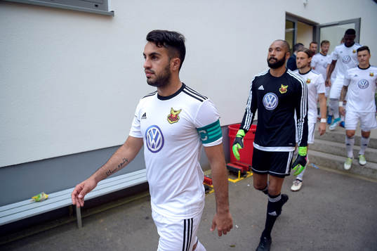 Östersunds Brwa Nouri gör entre