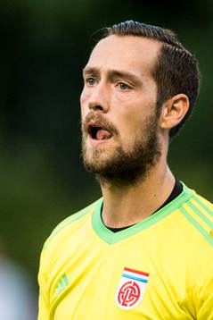 Fola Esch målvakt Thomas Hym