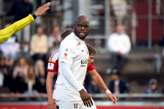 Örgrytes Hakeem Araba är arg