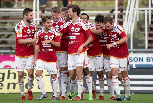 Degerfors Mihlali Mayambela grattas