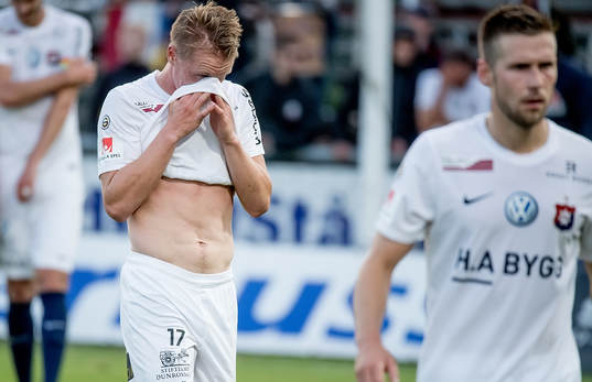 Örgrytes Emil Skogh deppar