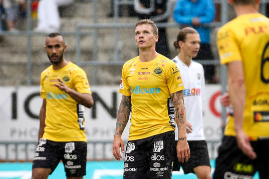 Elfsborgs Samuel Holmén deppar