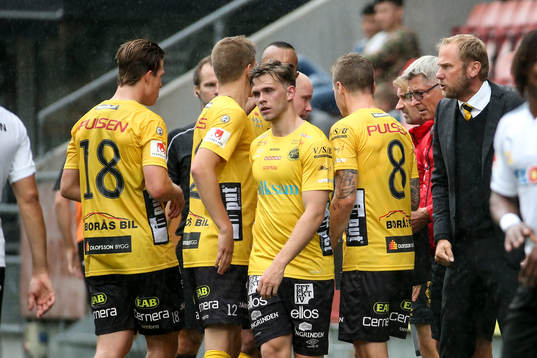 Elfsborgs manager Magnus Haglund och spelare