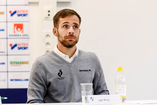 Halmstads tränare Igor Krulj på presskonferensen