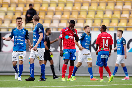 Helsingborgs Oke Akpoveta deppar