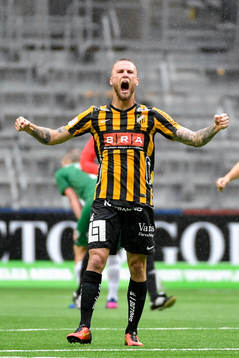 Häckens Alexander Faltsetas jublar