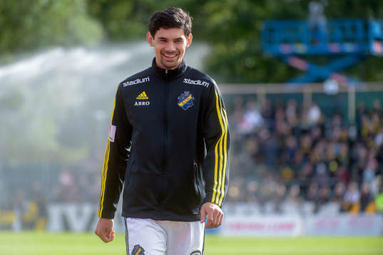 s Jesper Nyholm