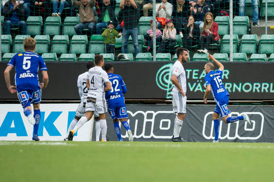 Sundsvalls Marcus Danielson jublar