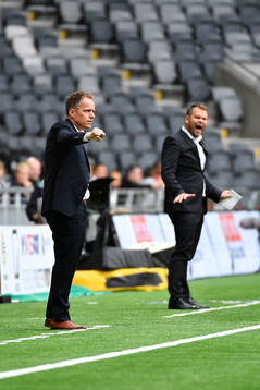 Hammarbys tränare Jakob Michelsen och Häckens tränare