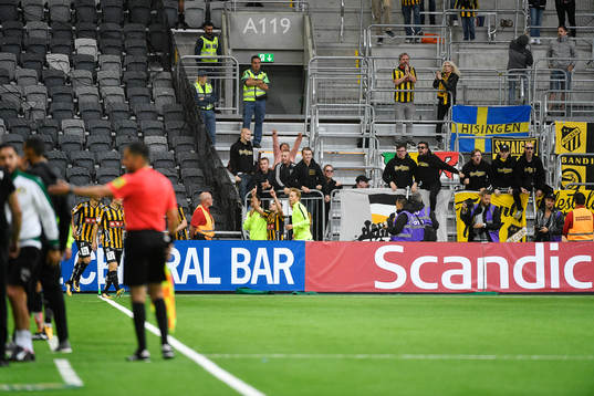 Häckens Paulinho jublar