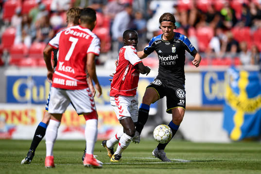Kalmars Papa Alioune Diouf och IFK Göteborgs August