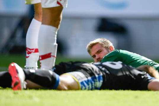 IFK Göteborgs Mikael Boman och Kalmars målvakt Lucas