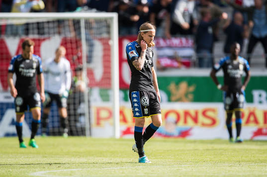 IFK Göteborgs Elias Mar Omarsson deppar
