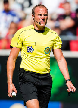 Domaren Patrik Eriksson
